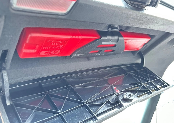 Audi A4 cena 9499 przebieg: 246242, rok produkcji 2002 z Osiek małe 379